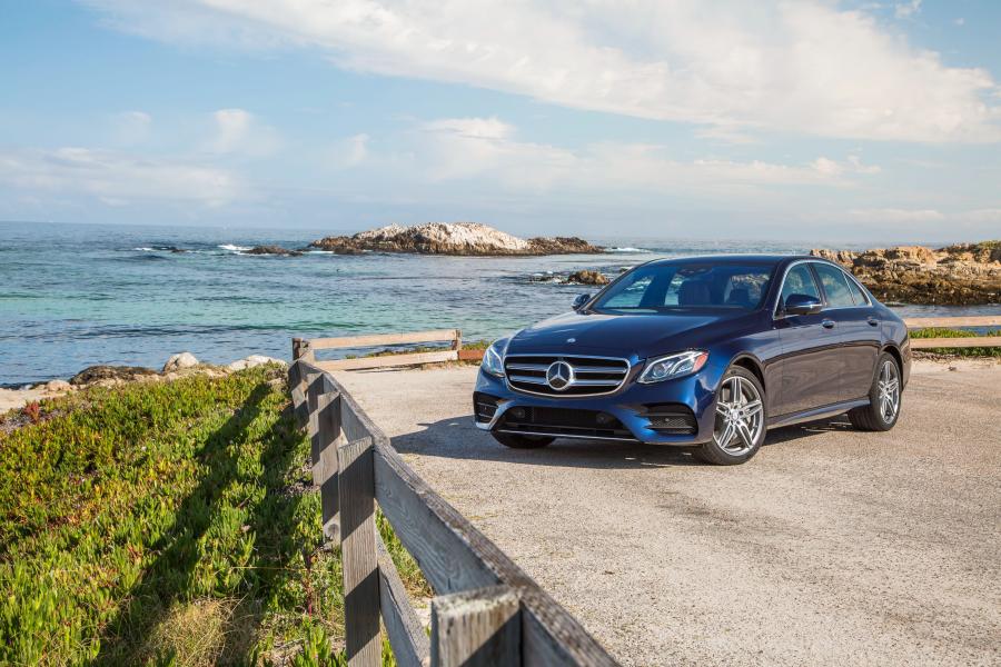  Mercedes-Benz E300 4Matic AMG Line 2016 года  (фото 14 из 30)